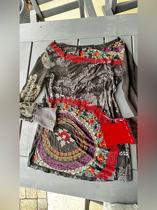 Desigual Dresses & Skirts - Desigual Mixed Media Patchwork Mandala Long Sleeve Top Black Red Size XL
